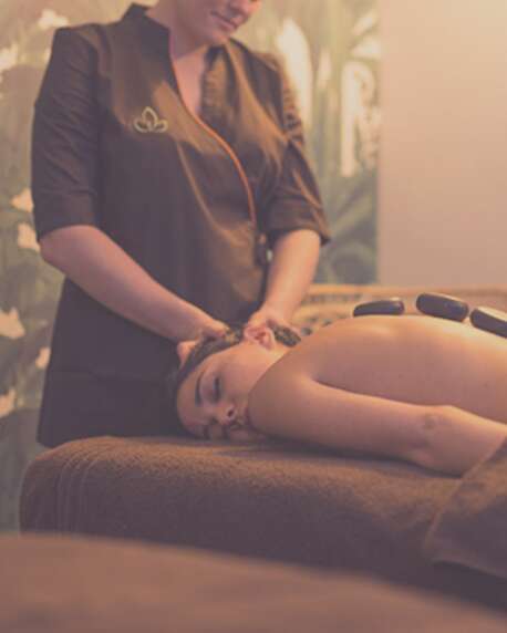 Soin bien-être Massage du monde aux Pierres Chaudes 1h30