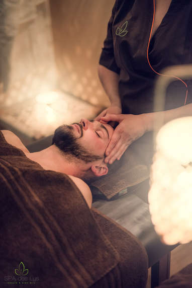 Soin bien-être Massage du monde Indien de la tête 50 min DUO