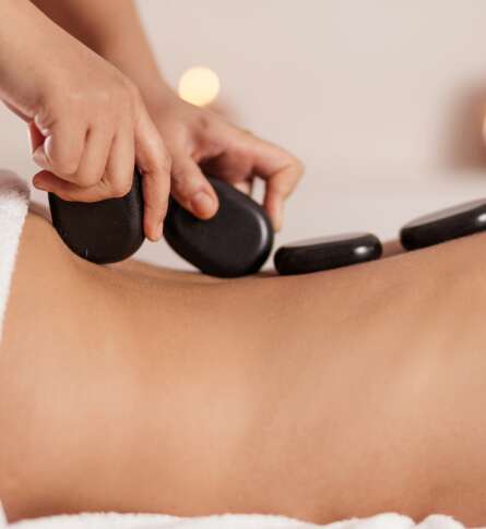 Soin bien-être Massage aux Pierres Chaudes