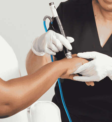 Soin bien-être Hydrafacial® Syndeo mains