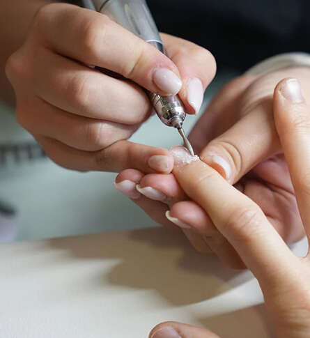 Soin bien-être Beauté des mains & pose de vernis semi-permanent