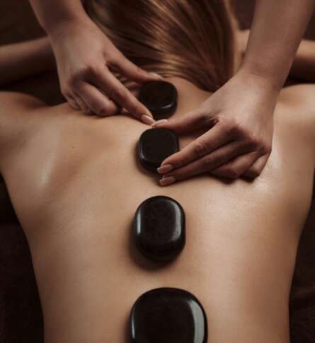 Soin bien-être Massage aux Pierres Chaudes