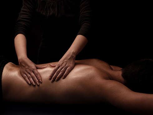 Soin bien-être MASSAGE PERSONNALISE DU DOS HOMME